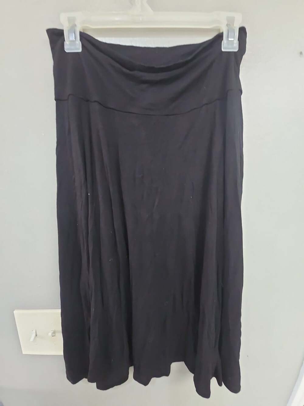 Lock & Love Midi Skirt Size M Black Fold-Over Flowy